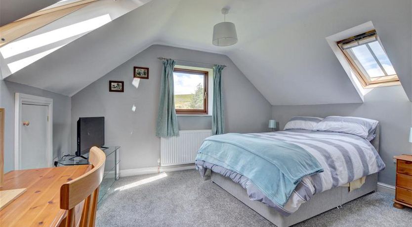 Photo of 2 Bed in Whitby