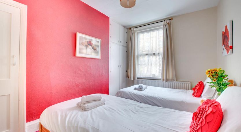 Photo of 3 Bed in Whitby