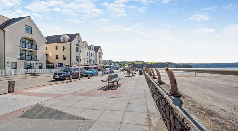 Photo of 2 Bed in Broad Haven