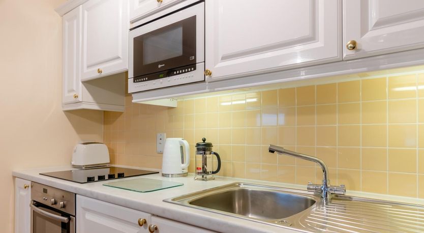 Photo of 2 Bed in Broad Haven