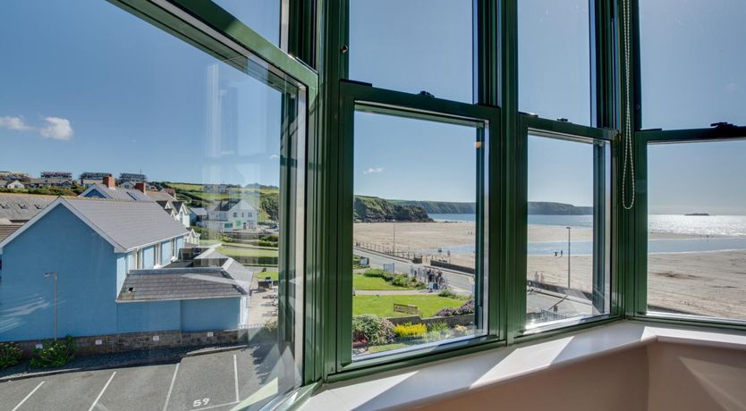 Photo of 2 Bed in Broad Haven