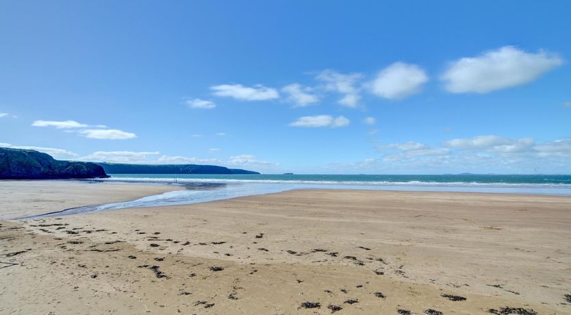 Photo of 2 Bed in Broad Haven