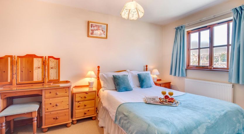 Photo of 2 Bed in Whitby