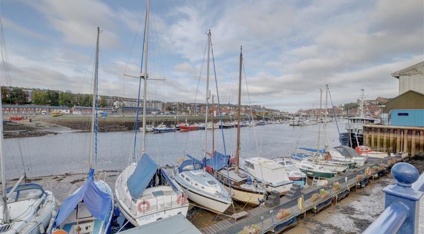 Photo of 2 Bed in Whitby