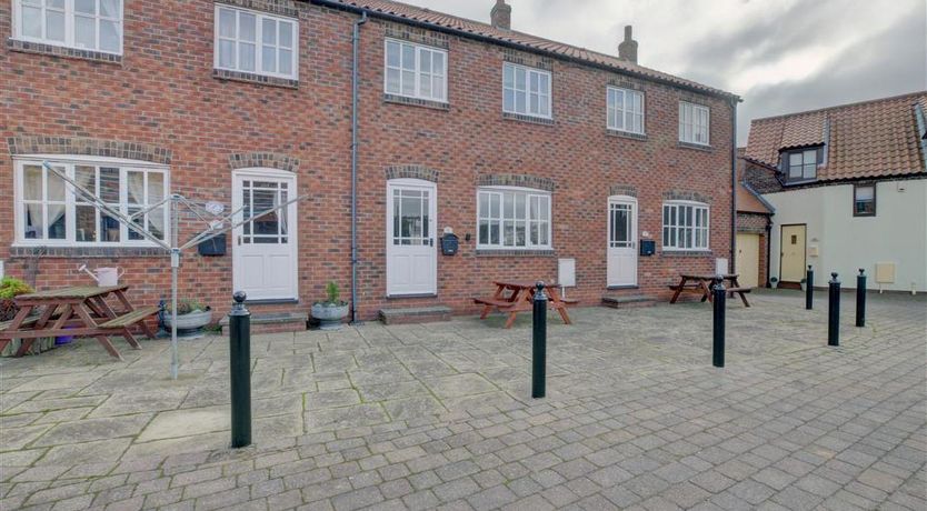 Photo of 2 Bed in Whitby