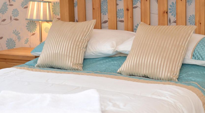 Photo of 3 Bed in Whitby