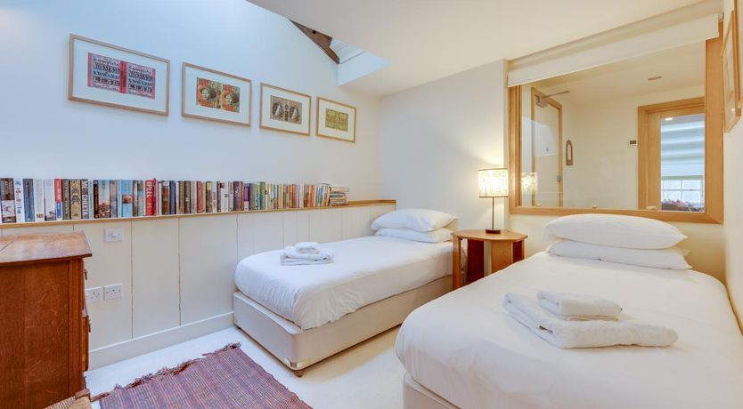 Photo of 2 Bed in Snape