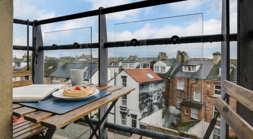 Photo of 3 Bed in Whitby