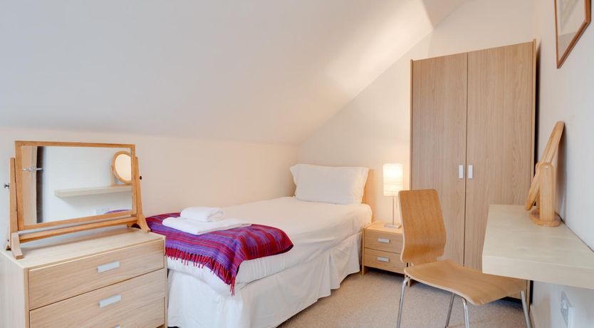 Photo of 3 Bed in Whitby