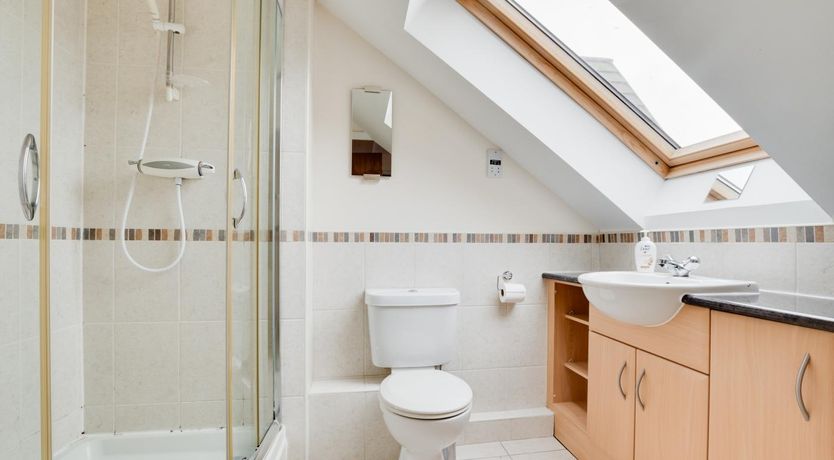 Photo of 3 Bed in Whitby