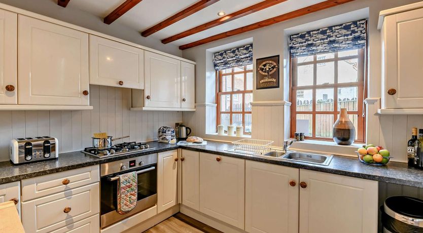 Photo of 2 Bed in Whitby