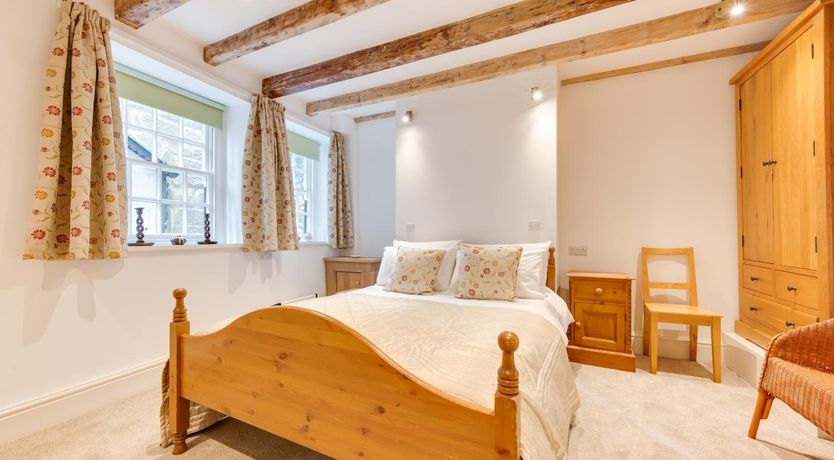 Photo of 2 Bed in Whitby