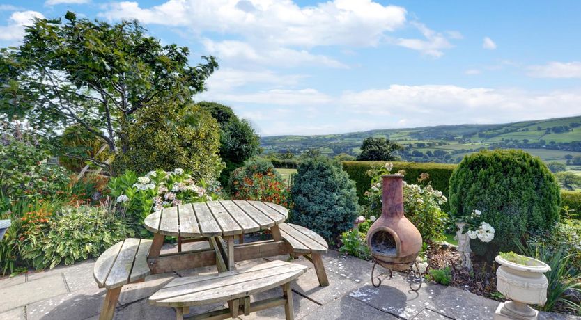 Photo of 1 Bed in Abergele