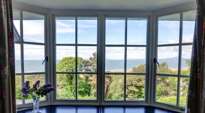 Photo of 2 Bed in Harlech