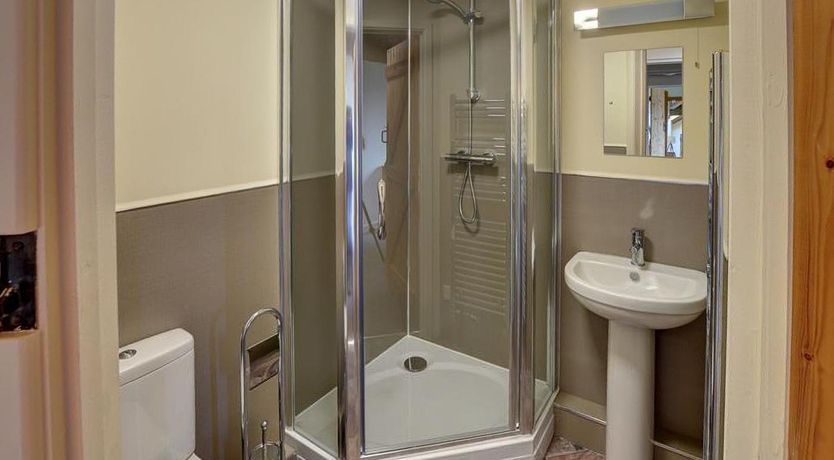 Photo of 1 Bed in Llandinam