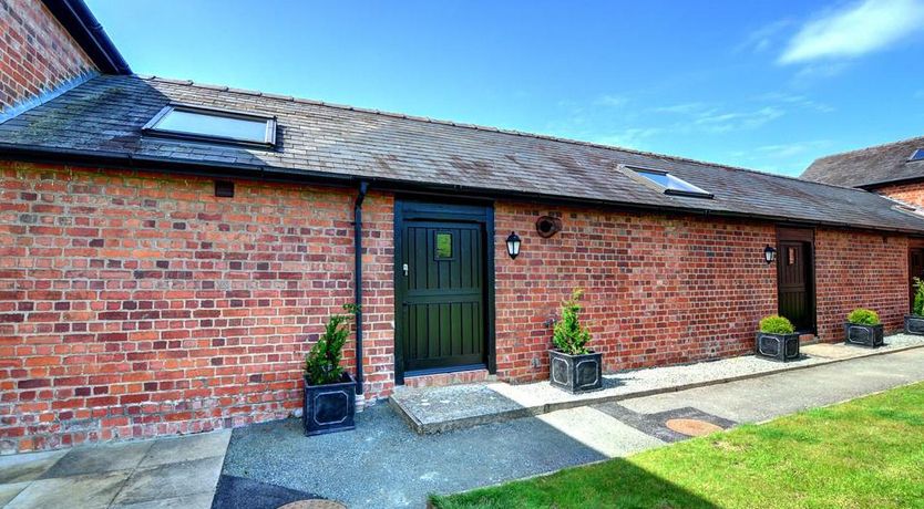 Photo of 1 Bed in Llandinam