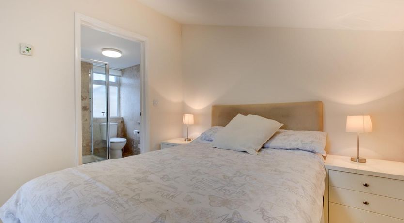 Photo of 4 Bed in Saundersfoot