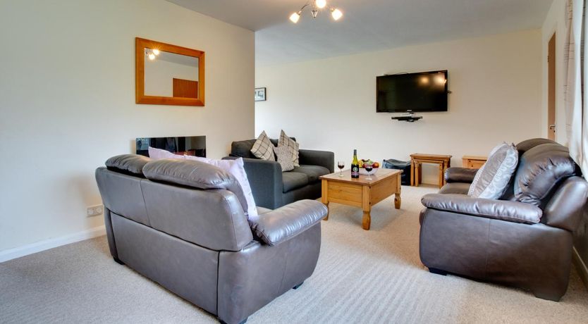 Photo of 4 Bed in Saundersfoot