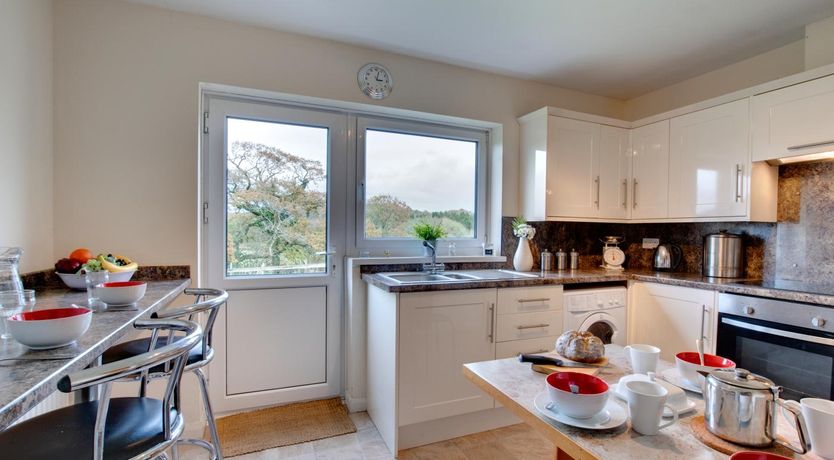 Photo of 4 Bed in Saundersfoot