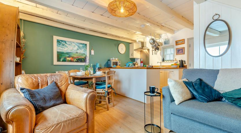 Photo of 2 Bed in Whitby