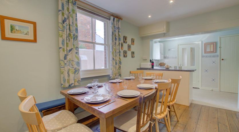 Photo of 5 Bed in Southwold