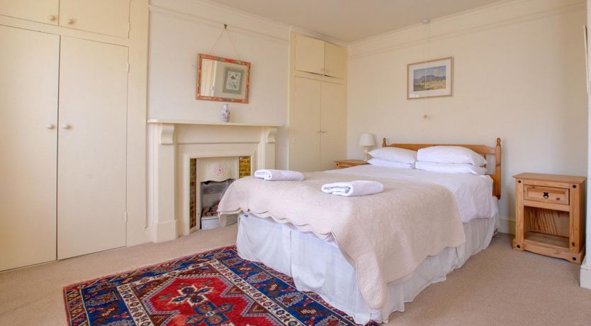 Photo of 5 Bed in Southwold