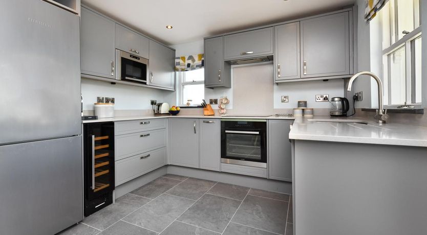 Photo of 3 Bed in Pwllheli
