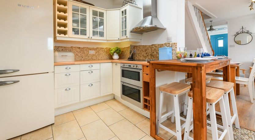 Photo of 5 Bed in Pwllheli