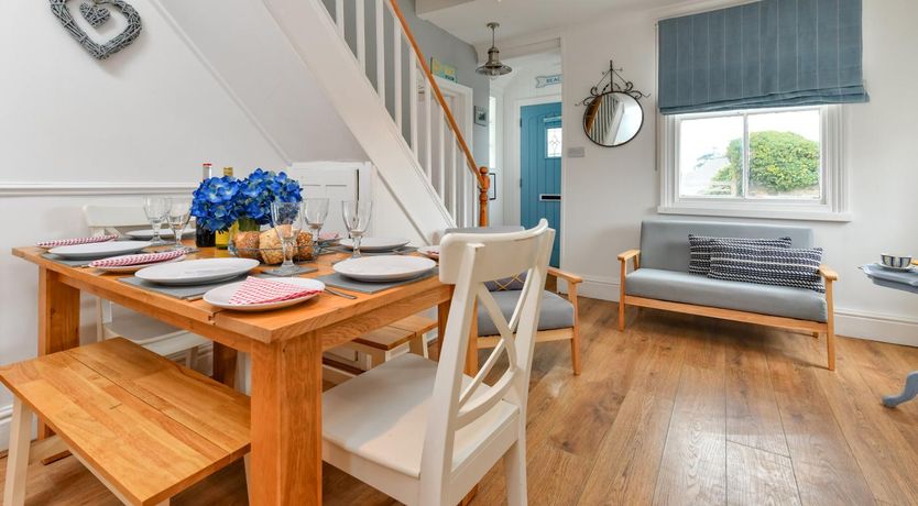 Photo of 5 Bed in Pwllheli