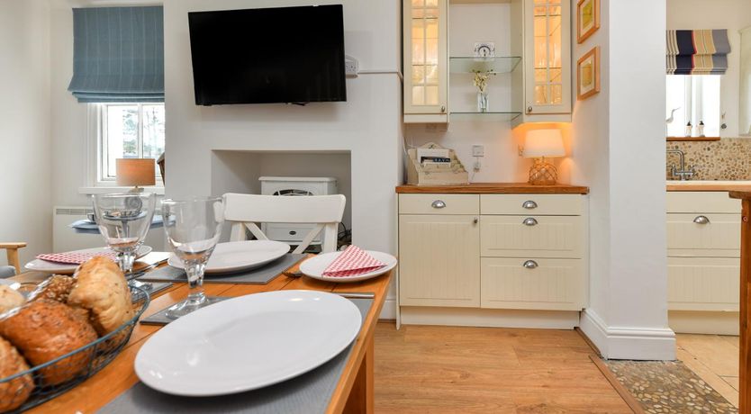 Photo of 5 Bed in Pwllheli