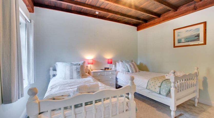 Photo of 2 Bed in Whitby