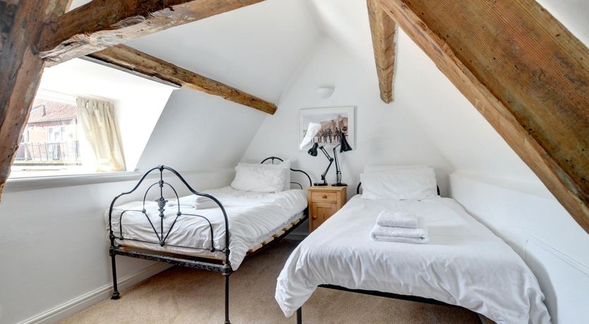 Photo of 2 Bed in Whitby