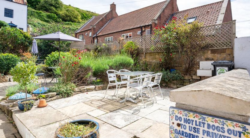 Photo of 2 Bed in Whitby