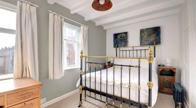 Photo of 2 Bed in Whitby