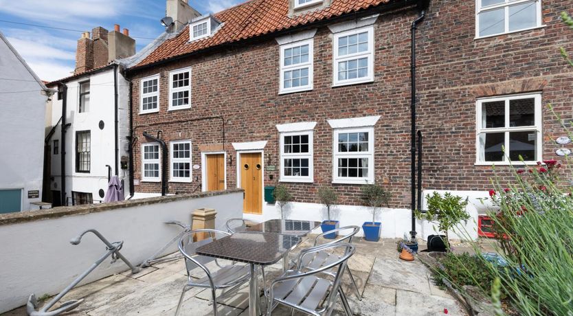 Photo of 2 Bed in Whitby