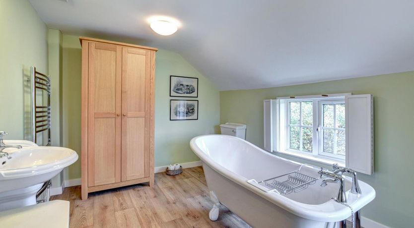 Photo of 2 Bed in Iken