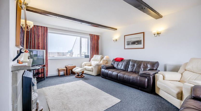 Photo of 3 Bed in Borth