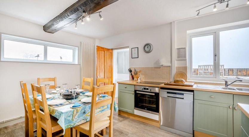 Photo of 3 Bed in Borth