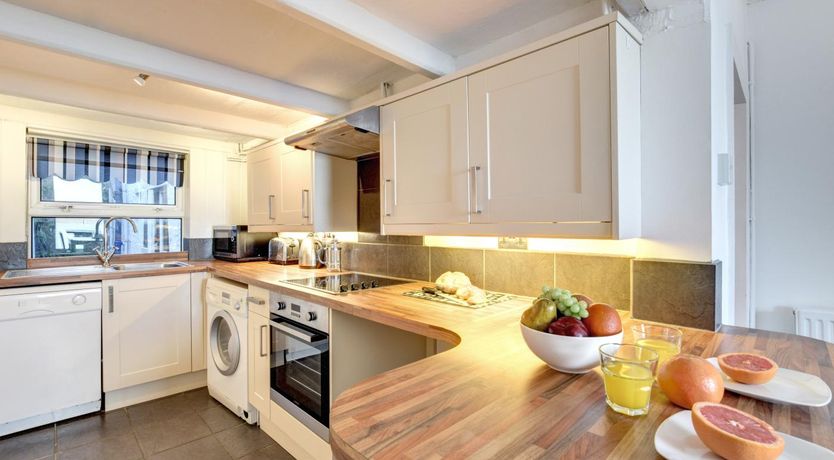 Photo of 3 Bed in St. Ives