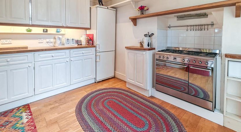 Photo of 2 Bed in Battle