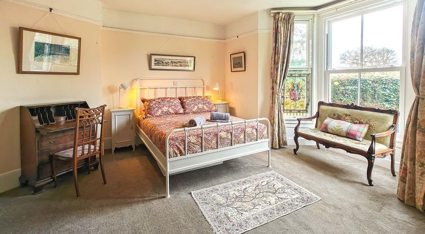 Photo of 2 Bed in Battle