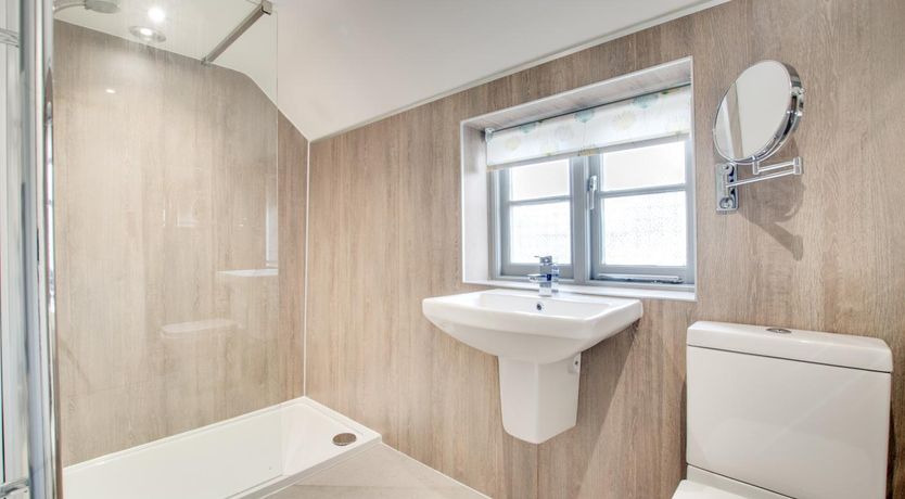 Photo of 2 Bed in Snape