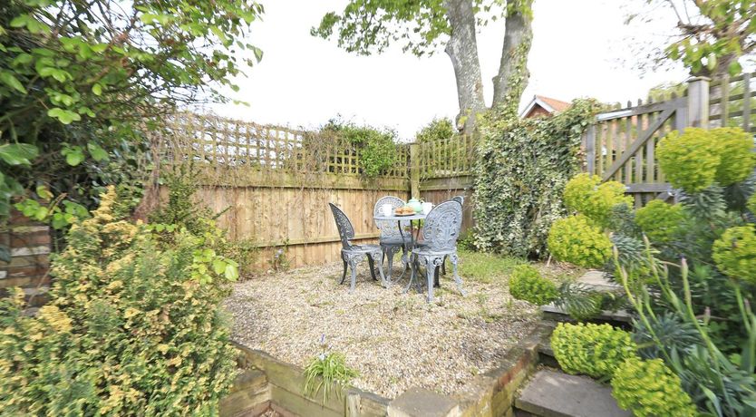 Photo of 2 Bed in Snape