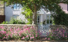 Photo of 2 Bed in Snape