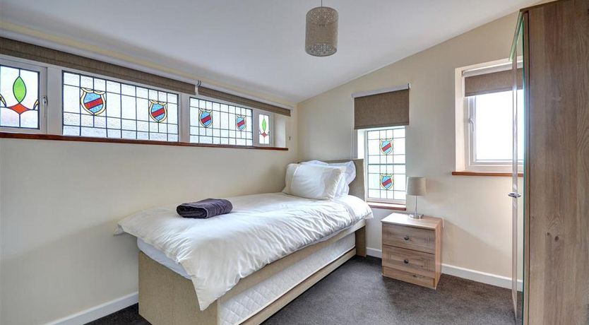 Photo of 3 Bed in Whitby