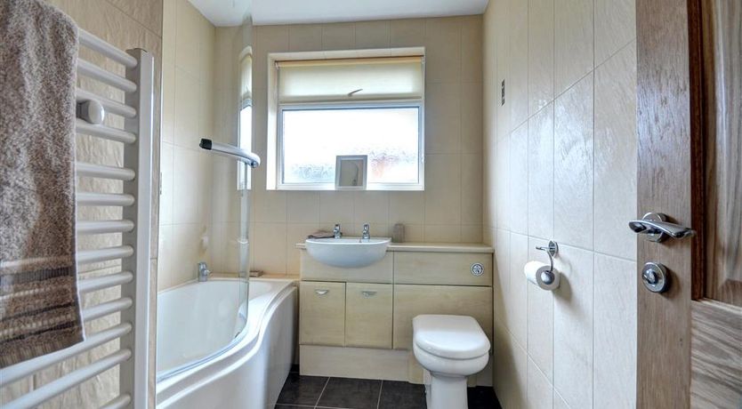 Photo of 3 Bed in Whitby