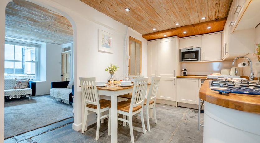 Photo of 2 Bed in Padstow