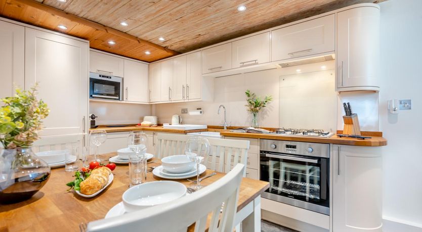 Photo of 2 Bed in Padstow