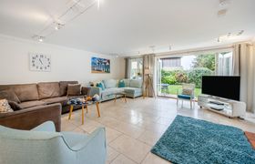 Photo of 4-bed-in-friston