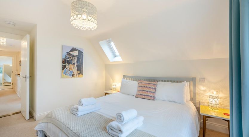 Photo of 4 Bed in Friston